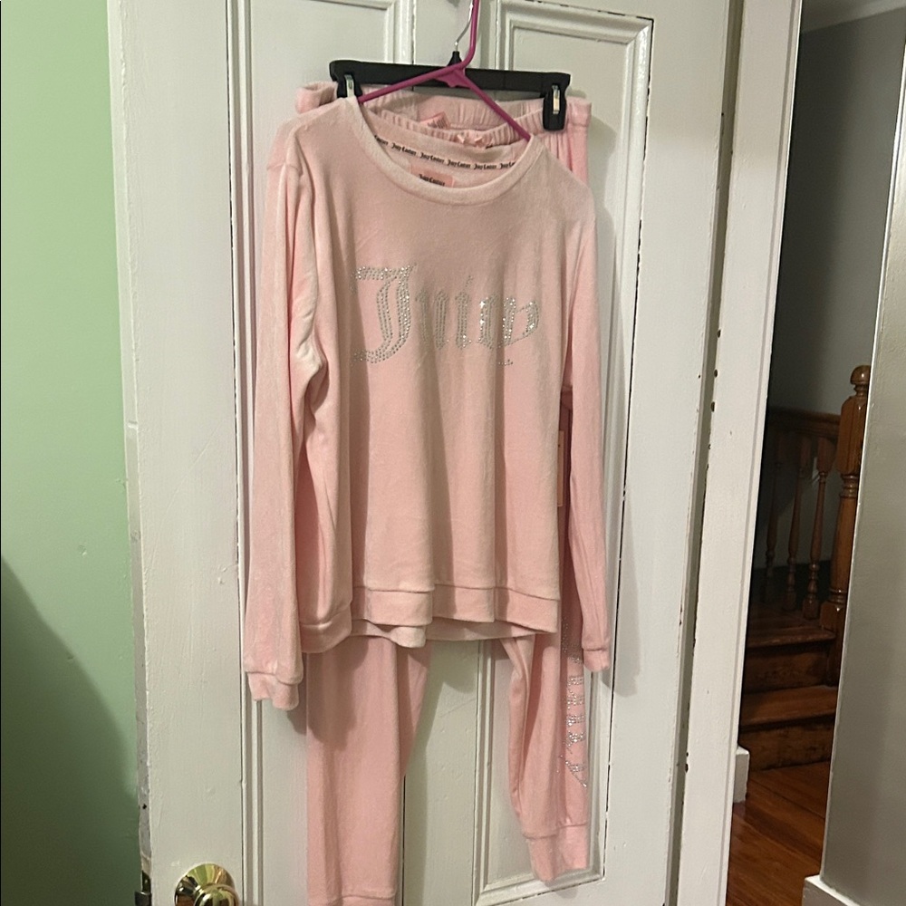Juicy Couture Pink velour loungewear top & Bottoms